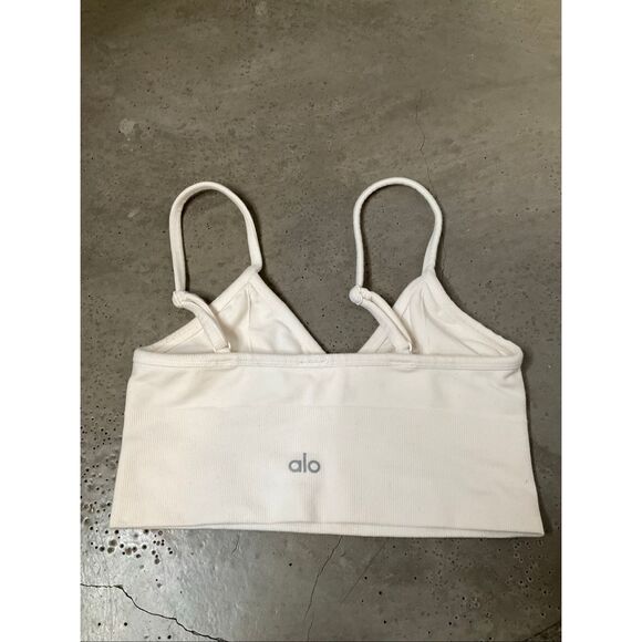 Alo Yoga Seamless Delight Sports Bra - Picture 4 of 5